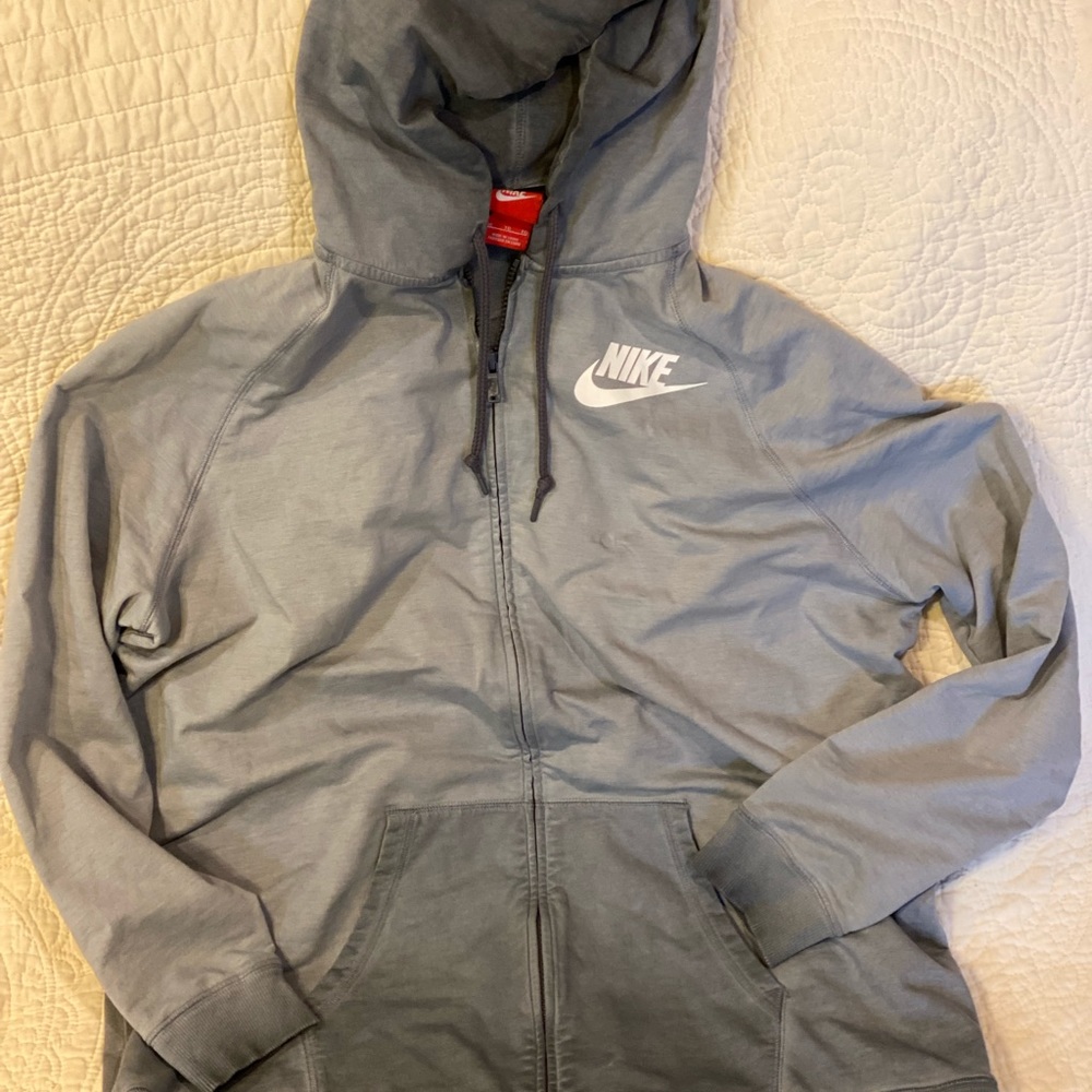 Nike Woman’s sportswear gym sweater